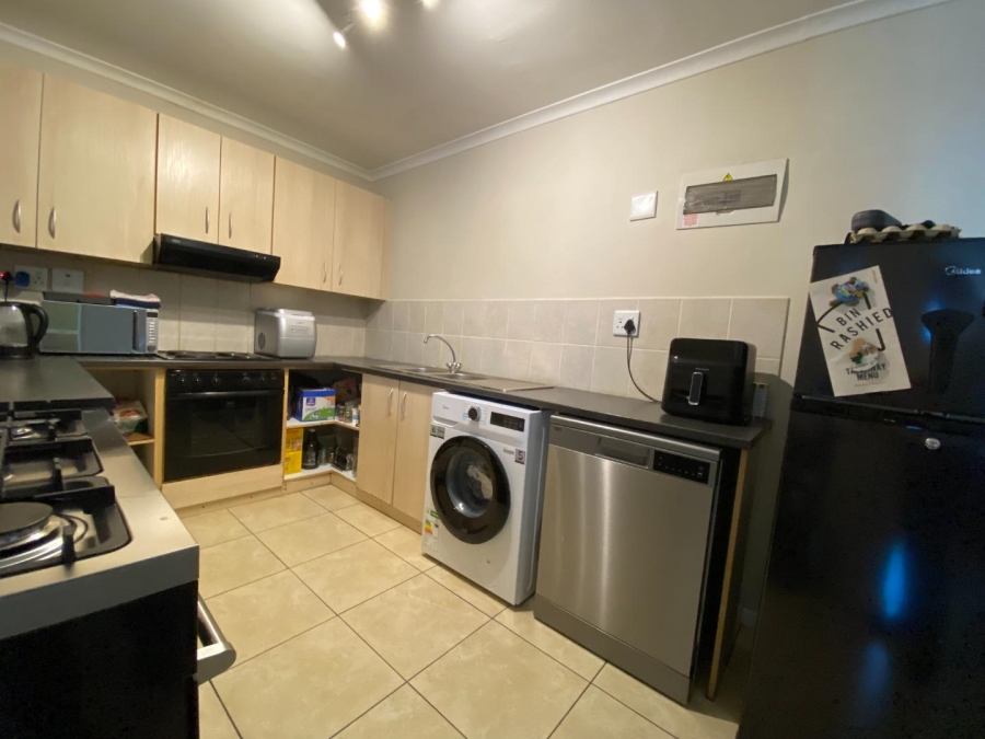 2 Bedroom Property for Sale in Wynberg Western Cape